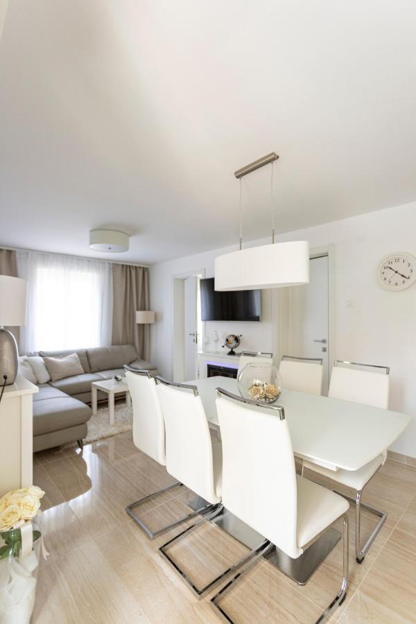 Luxury Mantinela Apartment Malinska Luaran gambar