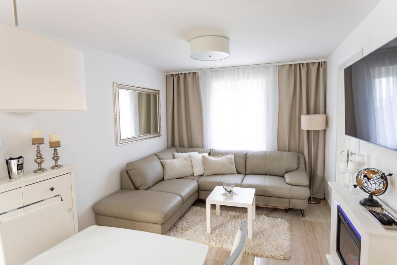 Luxury Mantinela Apartment Malinska Luaran gambar