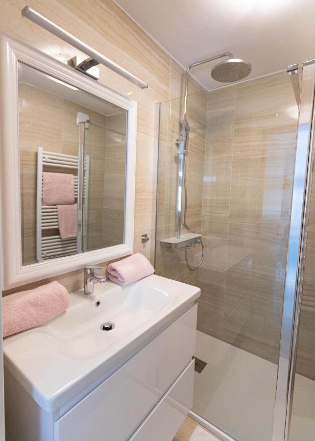 Luxury Mantinela Apartment Malinska Luaran gambar