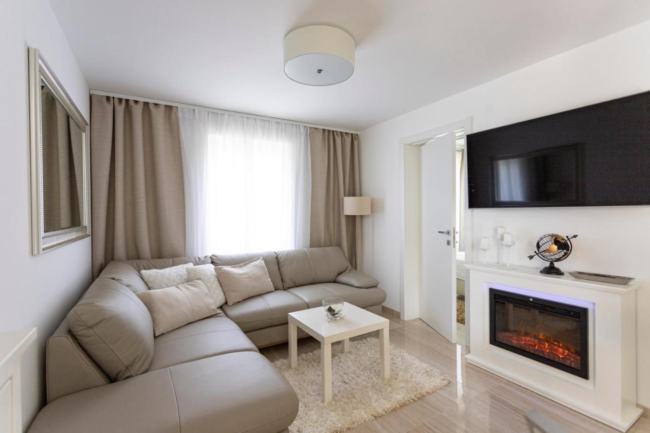 Luxury Mantinela Apartment Malinska Luaran gambar