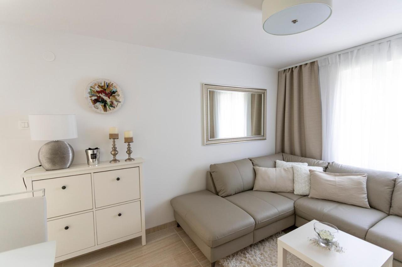 Luxury Mantinela Apartment Malinska Luaran gambar